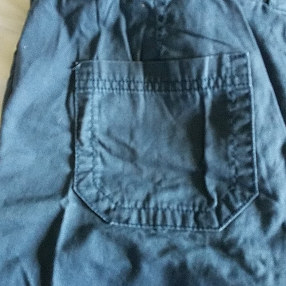 Shorts - Picture 4 of 4